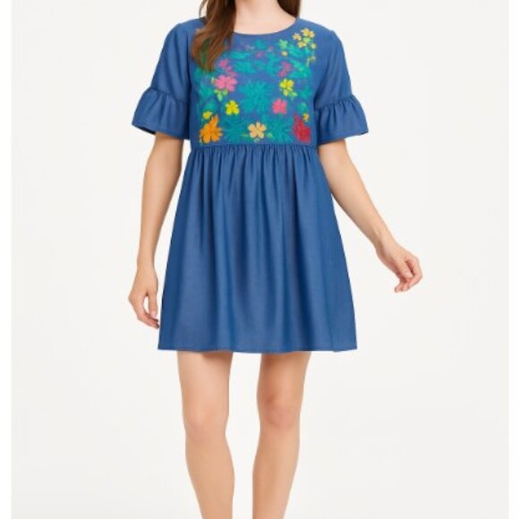 Crown & Ivy Chambray Dress Embroidered Floral Bodice Flutter Sleeves Womens M - Picture 1 of 8